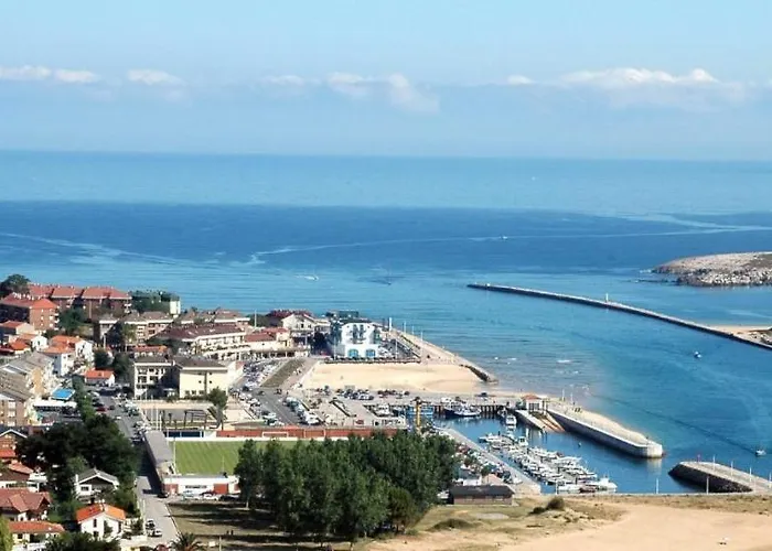 Chalet Con Piscina Entre Liencres Y Suances *